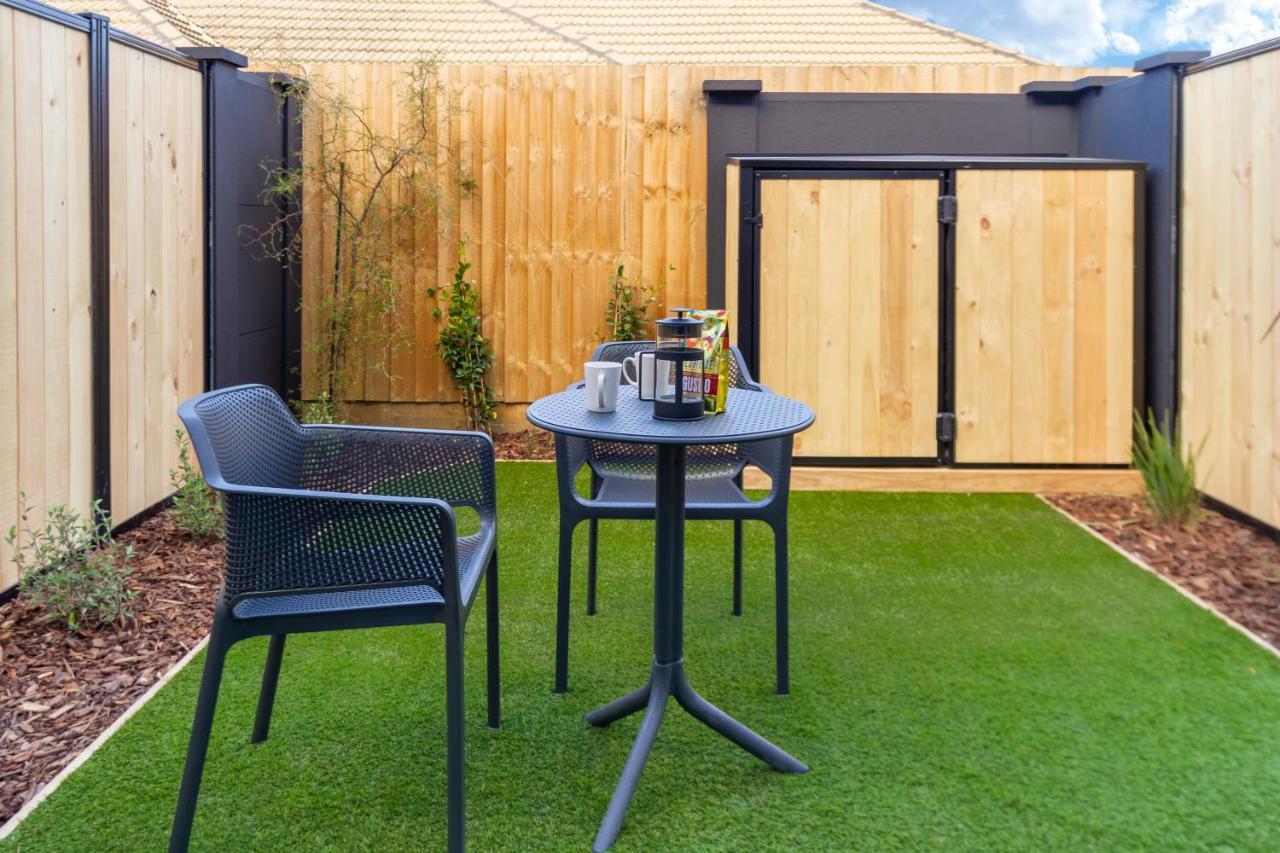 1 Bedroom 1 Bath, Executive Escape, Northlands Mall Christchurch Esterno foto